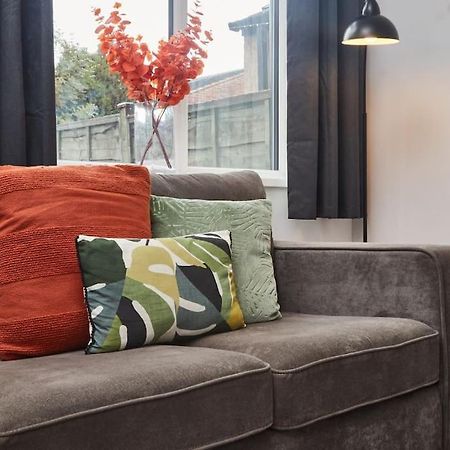 Haw Hill House - Modern 4 Bed Διαμέρισμα Normanton  Εξωτερικό φωτογραφία