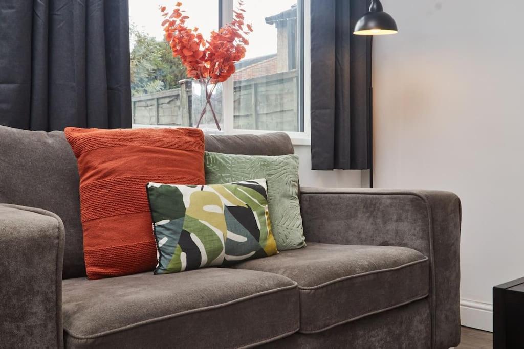 Haw Hill House - Modern 4 Bed Διαμέρισμα Normanton  Εξωτερικό φωτογραφία